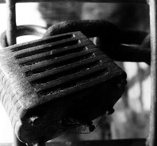 Utterly Trapped by Eleanor Bennett